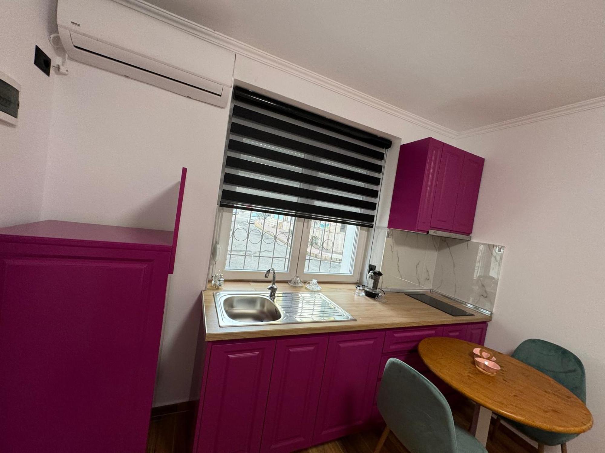 Keli'S Apartment Тирана Экстерьер фото